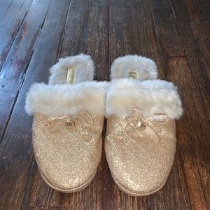 gold michael kors slippers size 8